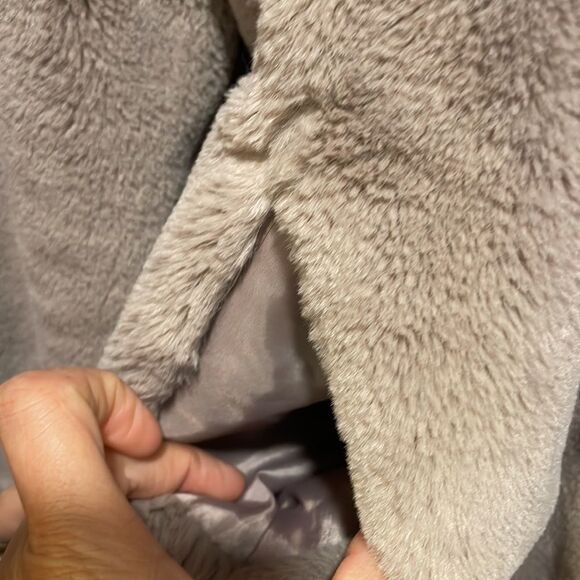 Nine West pink/brownish fuzzy woman’s coat - Picture 4 of 9